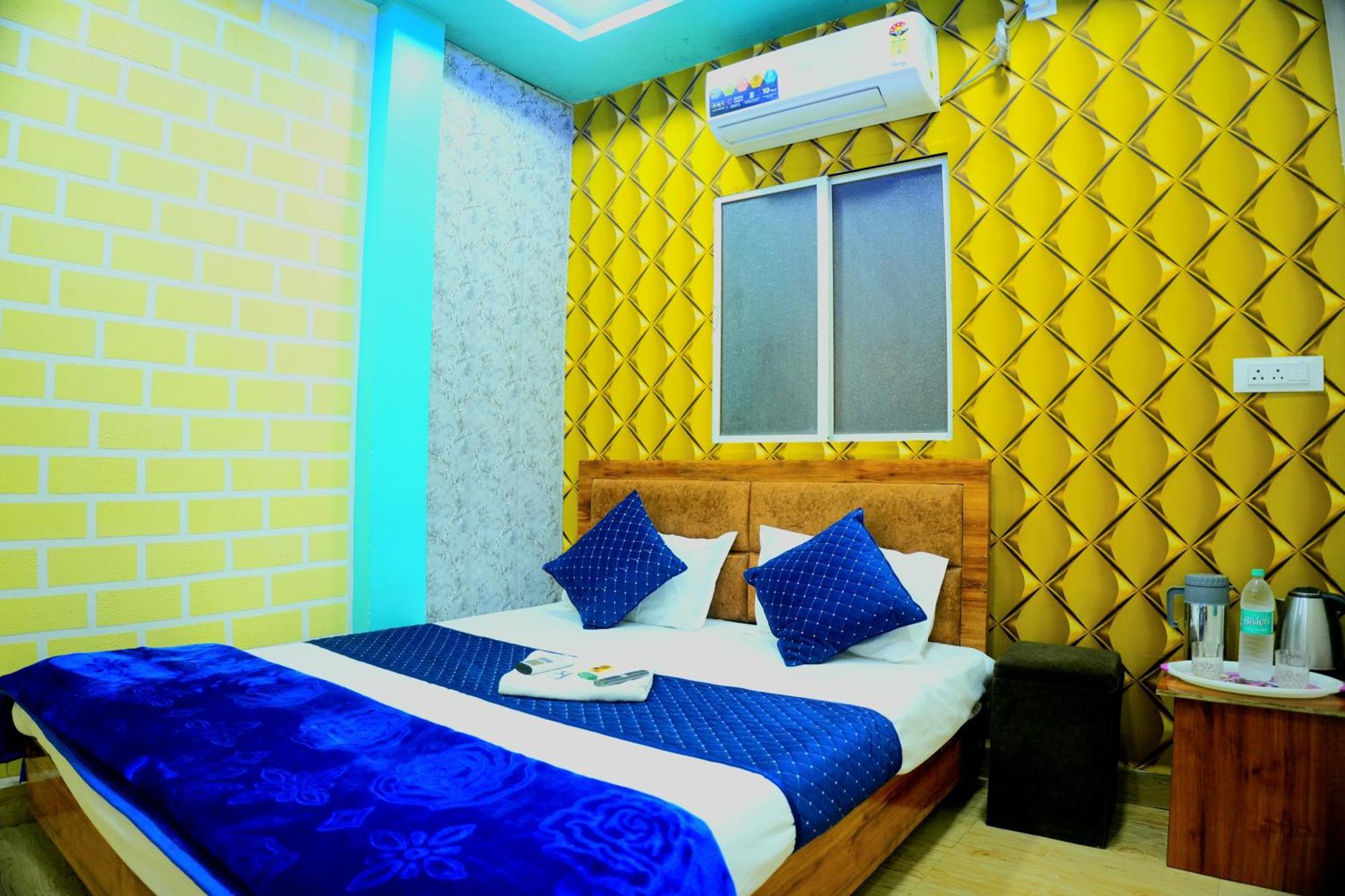 Hotel Ganraj Ujjain Eksteriør billede